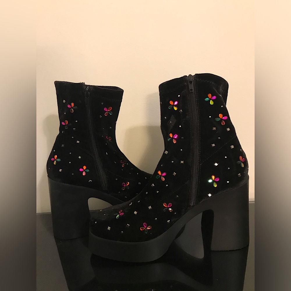 Betsey Johnson HARRIET Boots